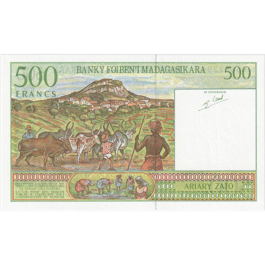 Madagaskar, 
  
  500 frankov = 100 ariarjev, 
  
  UNC (65-70)